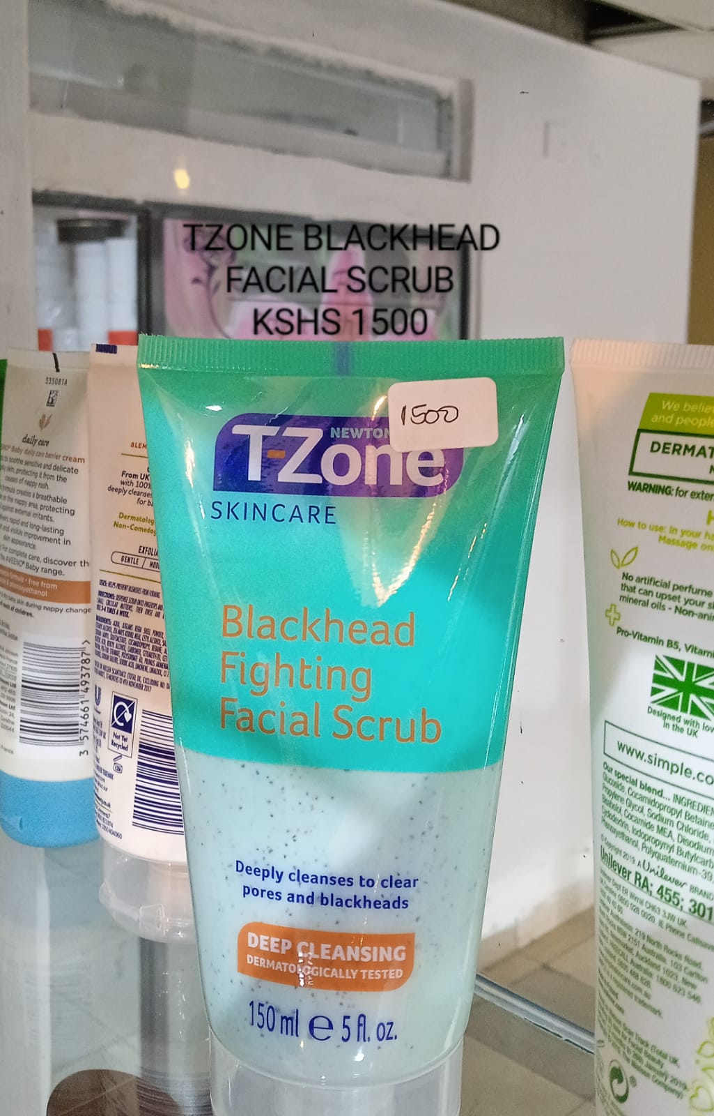 T-Zone Blackhead Fighting Facial Scrub – 150ml