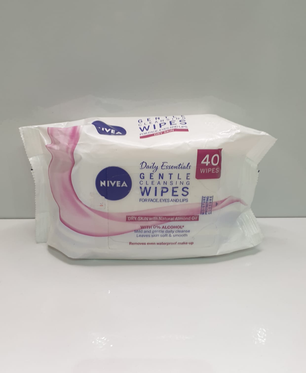 NIVEA Daily Essentials Gentle Cleansing Wipes – 40 Wipes (For Dry Skin)