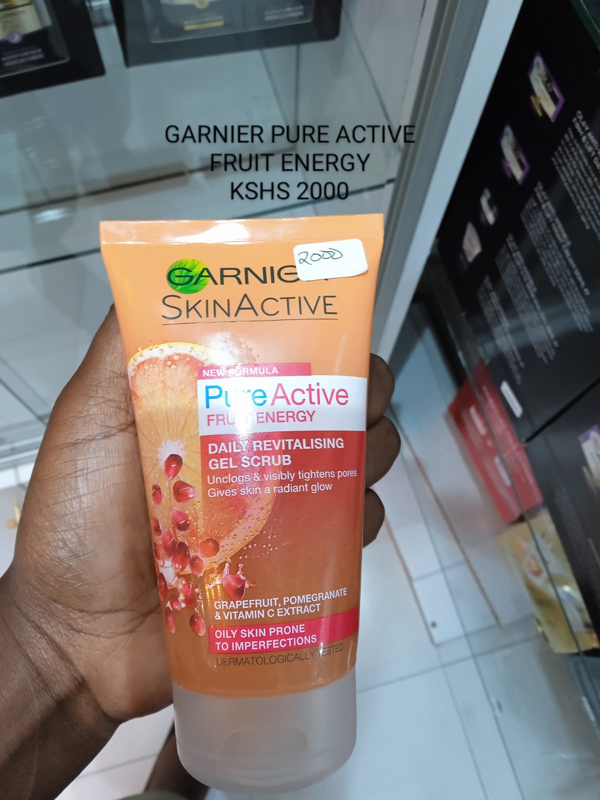 Garnier SkinActive Pure Active Fruit Energy – Daily Revitalising Gel Scrub (150ml)