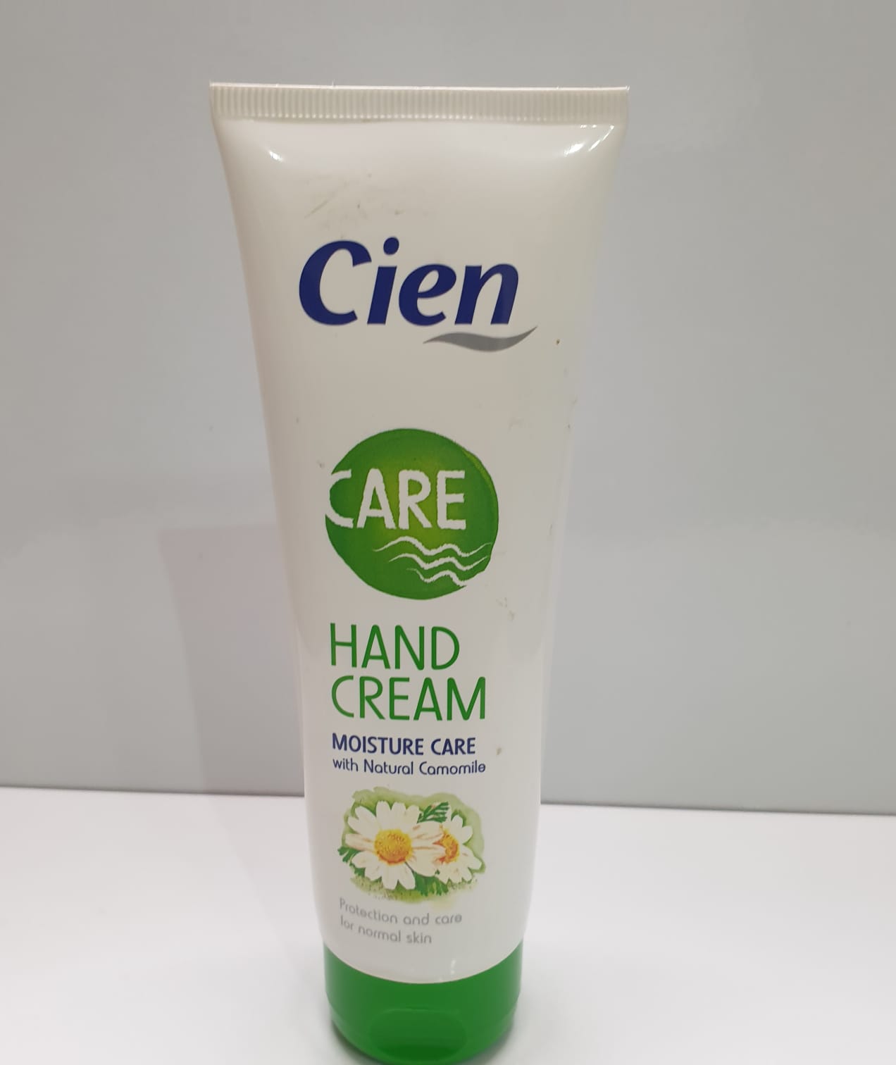 Cien Care Hand Cream – Moisture Care with Natural Camomile (100ml)