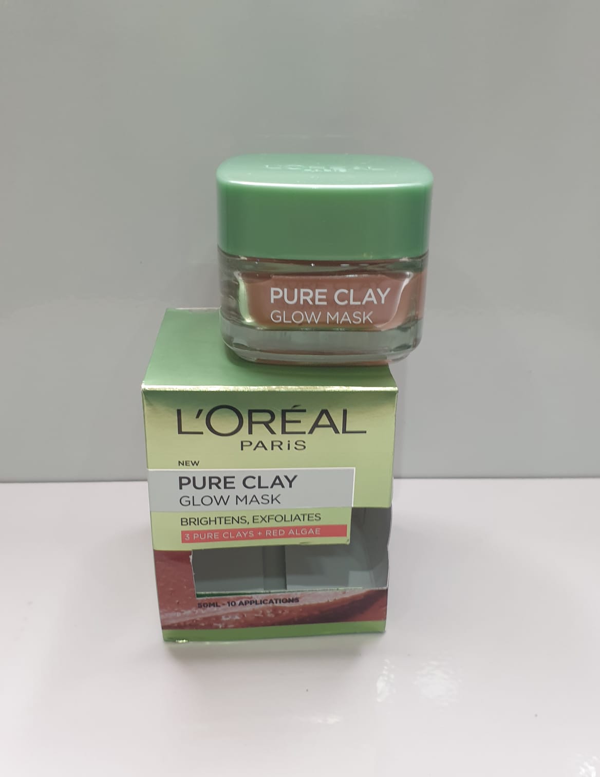 L’Oréal Paris Pure Clay Glow Mask – 50ml (Brightening & Exfoliating)