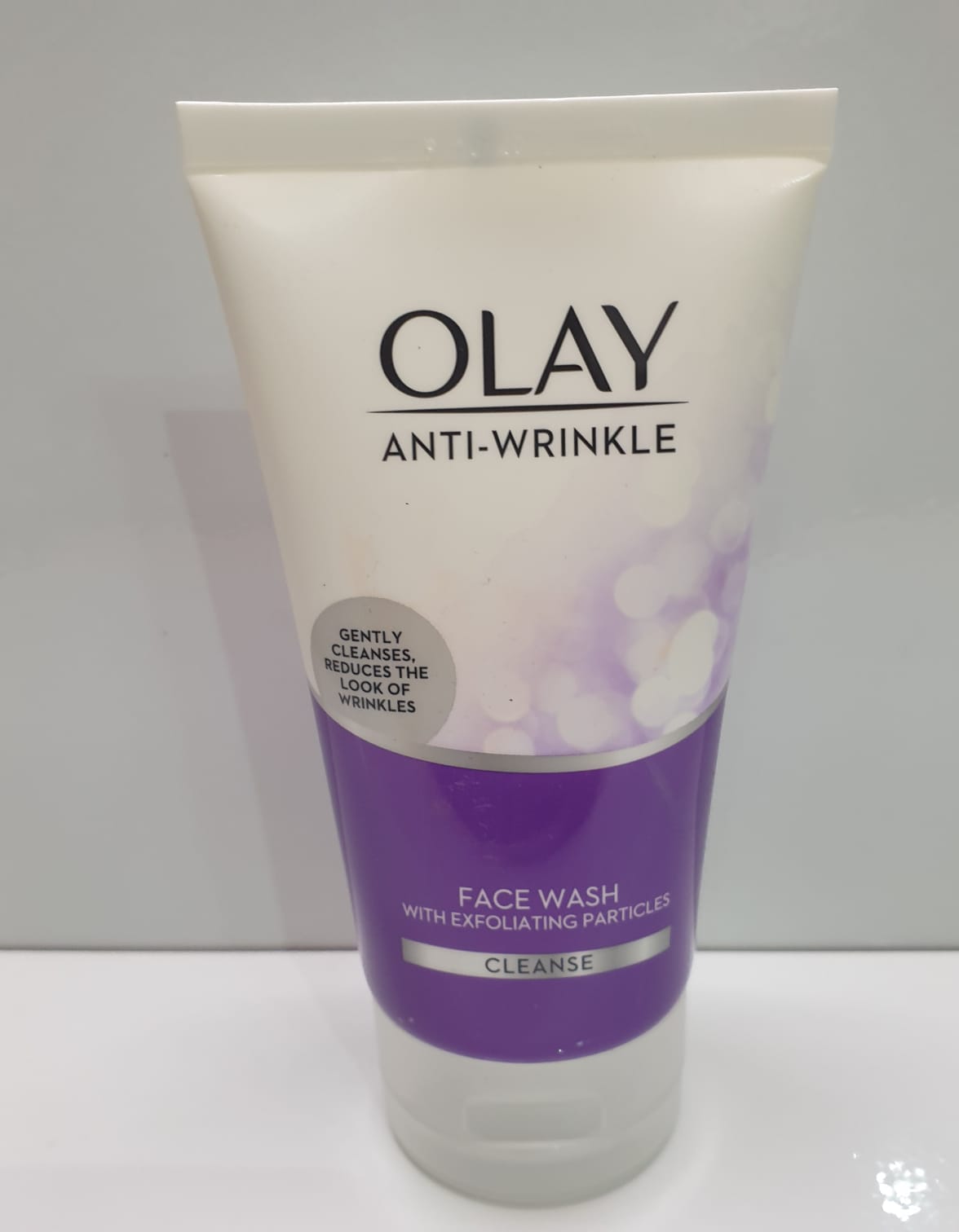 Olay Anti-Wrinkle Face Wash – With Exfoliating Particles (150ml)