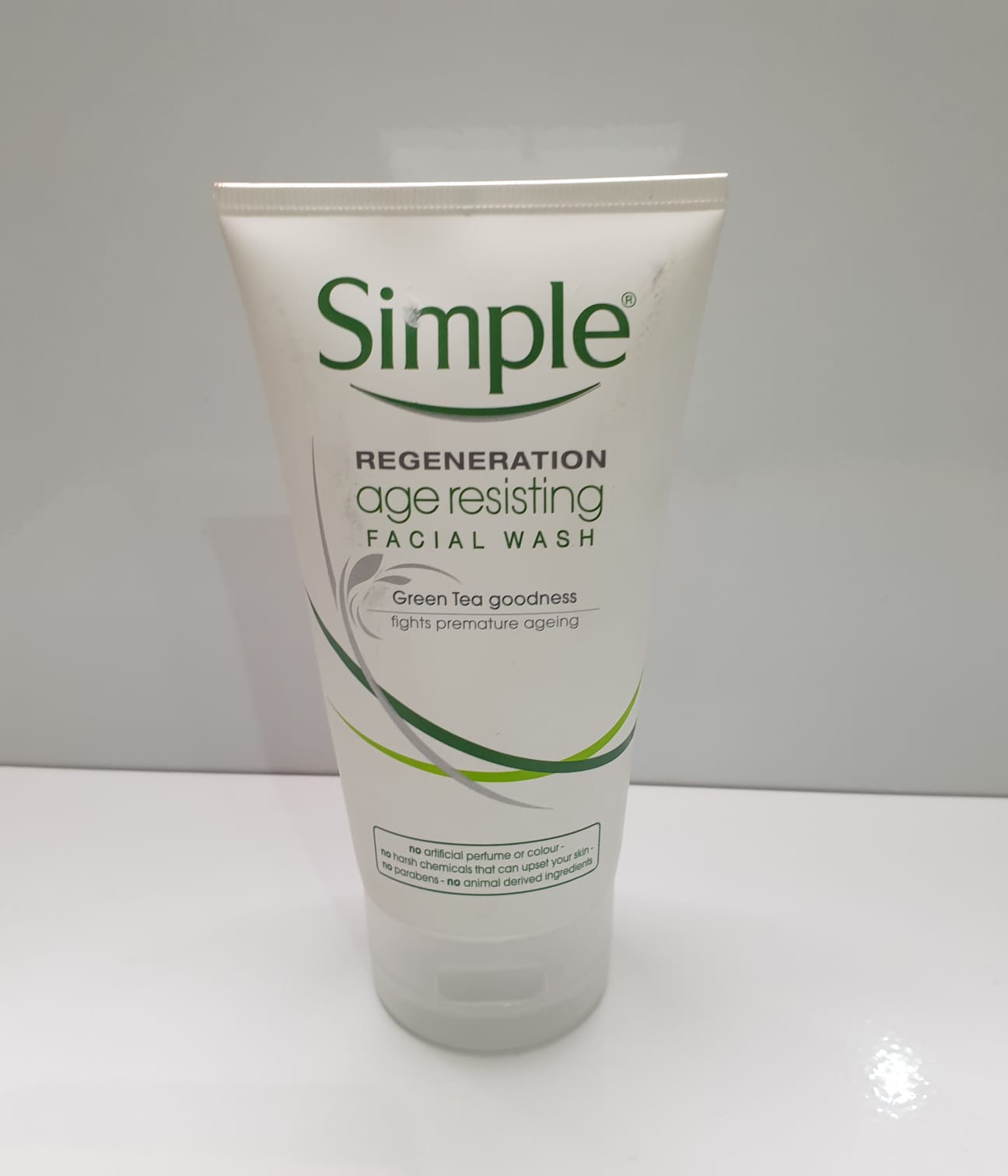 Simple Regeneration Age Resisting Facial Wash – Green Tea Goodness (150ml)